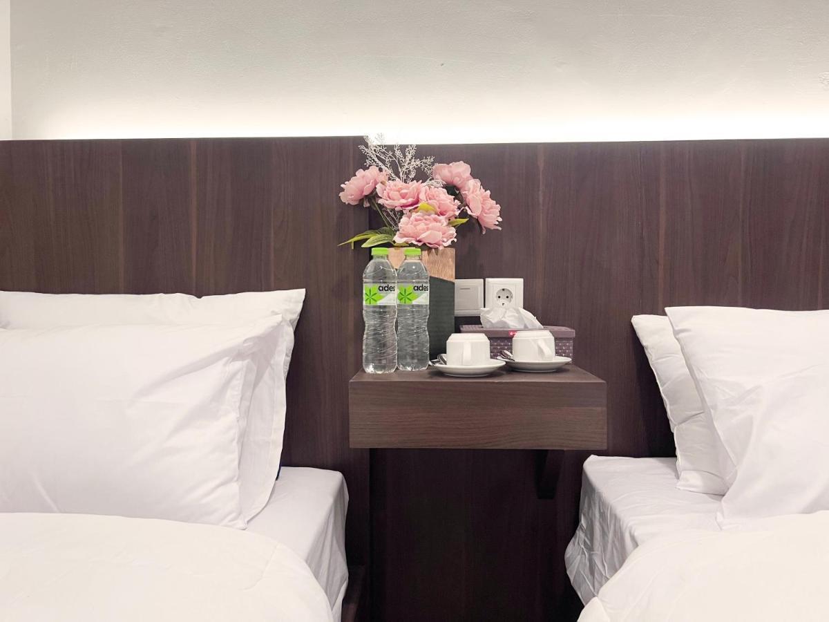 Sleep Studio Hotel City Center سورابايا المظهر الخارجي الصورة